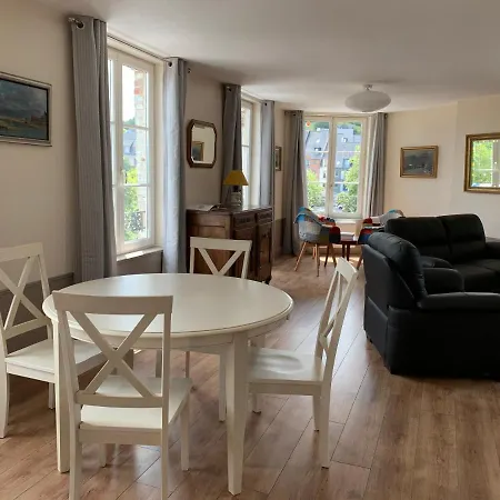 Le Duplex De La Rue Traversiere Apartment *